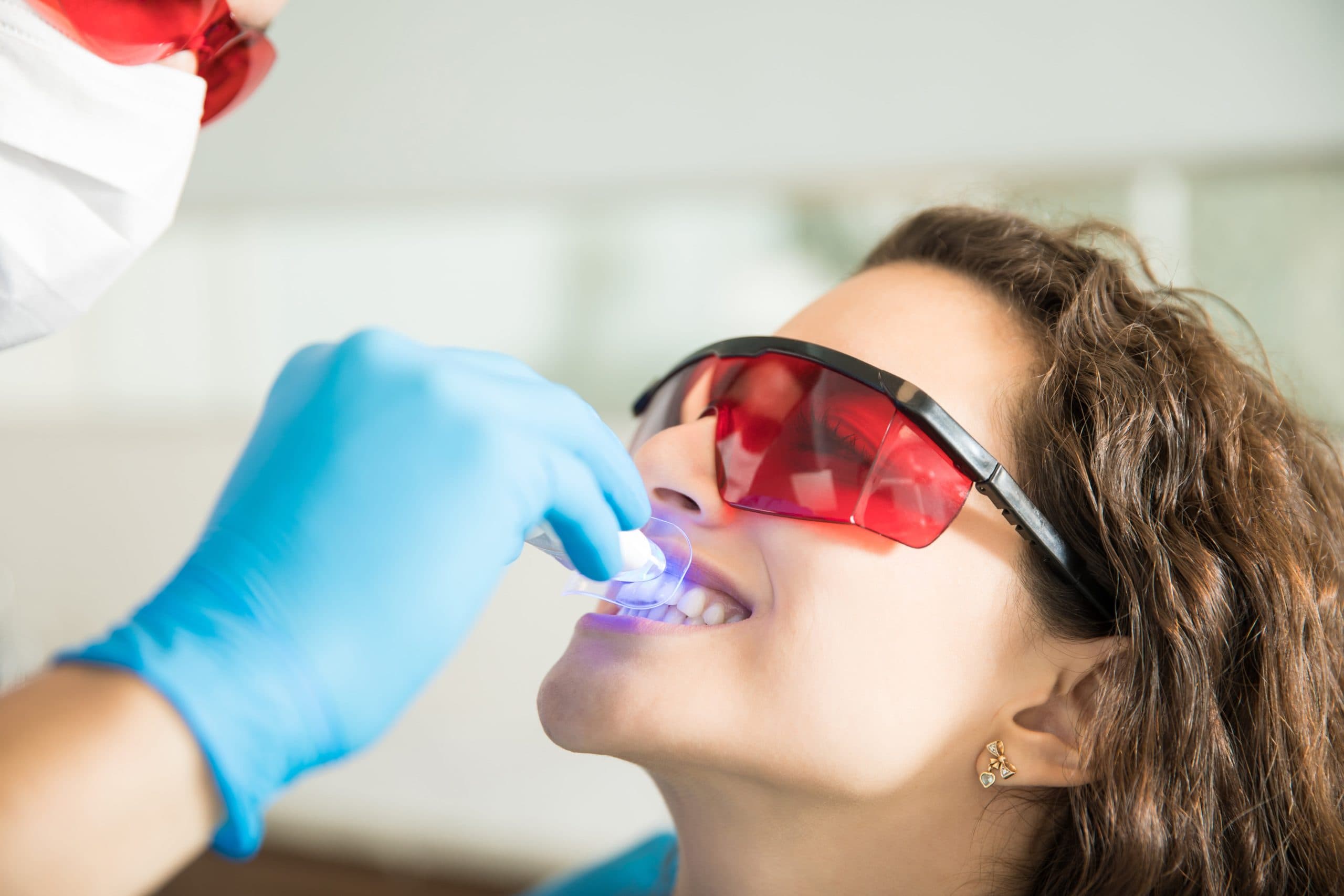 Tratamiento profesional de estética dental